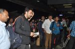 Ranbir Kapoor leave for New Years Vacation in Mumbai on 25th Dec 2013 (24)_52bbcea0baab8.JPG