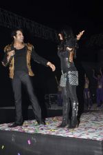 Krishna and Kashmira Shah performs at new years_s for Country Club in Mumbai on 31st Dec 2013 (44)_52c427d0afeff.JPG