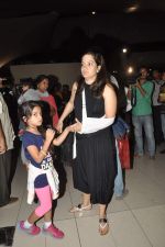  snapped at the airport as they return after New year in Mumbai on 1st Jan 2014 (37)_52c503be8e4c7.JPG