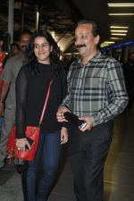 Baba Siddique arrived at airport in Mumbai on 3rd Jan 2014 (67)_52c7abca7face.JPG