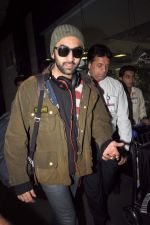 Ranbir Kapoor snapped at airport in Mumbai on 3rd Jan 2014 (5)_52c7accd814fa.JPG
