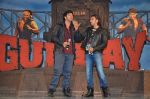 Ranveer Singh, Arjun Kapoor at Gunday music launch in Yashraj, Mumbai on 7th Jan 2014 (59)_52cd36f3ed4ad.JPG