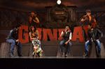 Ranveer Singh, Priyanka Chopra, Arjun Kapoor at Gunday music launch in Yashraj, Mumbai on 7th Jan 2014 (69)_52cd374c4be00.JPG