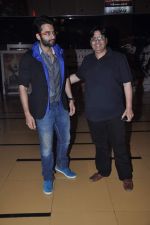 Jackky Bhagnani, Vashu Bhagnani at the First look launch of Darr @The Mall in Cinemax, Mumbai on 7th Jan 2014 (15)_52ce39768bc1d.JPG