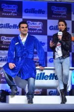 Malaika Arora Khan, Arbaaz Khan at Gillette promotional event in Mehboob, Mumbai on 9th Jan 2014 (4)_52cfec00a6301.JPG