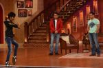 Salman Khan on the sets of Comedy Nights with Kapil in Filmcity, Mumbai on 9th Jan 2014 (94)_52cfeec923eb8.JPG