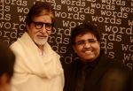Amitabh Bachchan when Mr. Mohit Kamboj felicitated Shri Amitabhji with _Bullion Gold Star of the Century Award_�. (8)_52d0ad5870b78.JPG