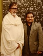 Amitabh Bachchan when Mr. Mohit Kamboj felicitated Shri Amitabhji with _Bullion Gold Star of the Century Award_�. (9)_52d0ad56c50d4.JPG