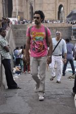 Kunal Kapoor snapped at Gateway of India, Mumbai on 10th Jan 2014 (39)_52d0b3249170b.JPG