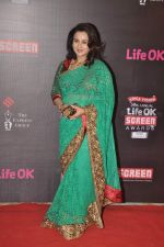 Poonam Dhillon at 20th Annual Life OK Screen Awards in Mumbai on 14th Jan 2014(350)_52d688de4a908.JPG