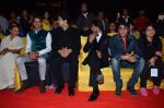 Shahrukh Khan at 20th Annual Life OK Screen Awards in Mumbai on 14th Jan 2014(812)_52d67d8384572.JPG
