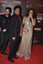 Sonakshi Sinha, Shatrughan Sinha, Luv Sinha at 20th Annual Life OK Screen Awards in Mumbai on 14th Jan 2014(439)_52d689f68e673.JPG