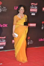 Tanuja at 20th Annual Life OK Screen Awards in Mumbai on 14th Jan 2014 (125)_52d686a9e33e1.JPG