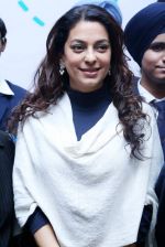 Juhi Chawla at the launch of Exchange for Change program Indian & Pakistani School Children, organised by Indian NGO Routes 2 Roots and Citizen Arcive of Pakistan on 15th jan 2014 (14)_52d7cb4f378ce.JPG