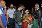 Salman Khan at Sholay screening in PVR, Mumbai on 15th Jan 2014 (2)_52d7cdf2018e9.JPG