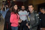 Salman Khan, Daisy Shah at Sholay screening in PVR, Mumbai on 15th Jan 2014 (29)_52d7cdf9ab030.JPG