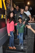Salman Khan, Daisy Shah at Sholay screening in PVR, Mumbai on 15th Jan 2014 (34)_52d7ce2c95180.JPG