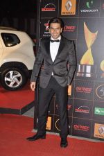 Ranveer Singh at The Renault Star Guild Awards Ceremony in NSCI, Mumbai on 16th Jan 2014(221)_52d8dd26edc63.JPG
