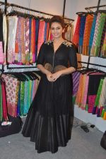 Huma Qureshi at Shagun exhibition in J W Marriott, Mumbai on 17th Jan 2014 (28)_52da2b9f9fc0f.JPG