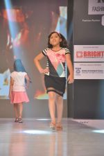 at Kids Fashion Week day 1 in Lalit on 18th Jan 2014 (32)_52dbae5893459.JPG