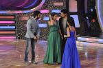 Parineeti Chopra, Sidharth Malhotra at the promotion of Hasee toh Phasee on the sets of DID in Famous, Mumbai on 20th Jan 2014 (116)_52de155cb757e.JPG