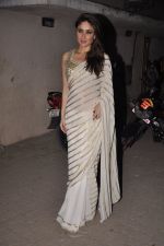 Kareena Kapoor Snapped at Mehboob Studio in Mumbai on 23rd Jan 2014 (8)_52e20894934d5.JPG