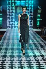  Model at Blenders Pride Bangalore Fashion Week 10th edition Day 1 in Bangalore on 23rd Jan 2014 (47)_52e3267ca4d6e.JPG