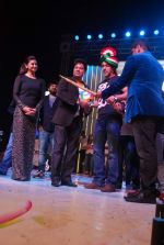 Salman Khan, Daisy Shah at worli fest in Mumbai on 24th Jan 2014 (37)_52e39048a9335.JPG