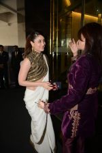 Kareena Kapoor snapped as she goes for an exclusive lunch hosted by Chhaya Momaya in honour oF FIRST LADY OF fRANCE Valerie Trierweiler in Mumbai on 27th Jan 2014 (10)_52e65a844960d.JPG