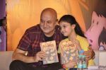 Anupam Kher at launch of book Lost in the Woods in Hamleys, Mumbai on 27th Jan 2014 (64)_52e74269bf7c9.JPG