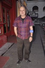 Anupam Kher at launch of book Lost in the Woods in Hamleys, Mumbai on 27th Jan 2014 (68)_52e7426a788d8.JPG