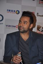 Abhay Deol at One by two merchandise launch in Inorbit, Malad on 28th Jan 2014 (4)_52e89a43afbf0.JPG