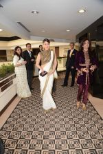 Kareena Kapoor at the lunch hosted by Chhaya Momaya in Mumbai on 28th Jan 2014 (61)_52e899964c81d.JPG