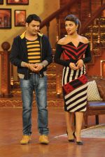 Priyanka Chopra at Gunday promotions on the sets of Comedy Nights With Kapil in Mumbai on 4th Feb 2014 (27)_52f1c99aaed40.JPG