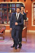 Ranveer Singh, Arjun Kapoor at Gunday promotions on the sets of Comedy Nights With Kapil in Mumbai on 4th Feb 2014 (60)_52f1c8b4872e4.JPG