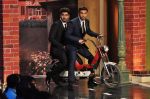 Ranveer Singh, Arjun Kapoor at Gunday promotions on the sets of Comedy Nights With Kapil in Mumbai on 4th Feb 2014 (65)_52f1c8b5b1f25.JPG