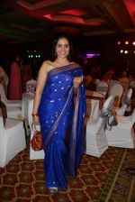 Sonali Kulkarni at Siddharth Kannan_s wedding reception with Neha in Mumbai on 4th Feb 2014 (215)_52f206d8b25b3.JPG