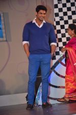 Siddharth Shukla at Manish malhotra show for save n empower the girl child cause by lilavati hospital in Mumbai on 5th Feb 2014(378)_52f3c62aa3371.JPG