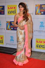 Priyanka Chopra at Zee Awards red carpet in Filmcity, Mumbai on 8th Feb 2014 (300)_52f77cd494580.JPG