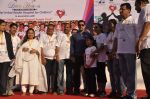 Salman Khan at First edition of little hearts marathon in Mumbai on 8th Feb 2014(55)_52f778251ed72.JPG