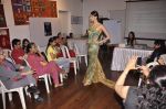 Alecia Raut at Kalaghoda bridal workshop with designer Amy in Fort, Mumbai on 9th Feb 2014 (22)_52f871a0d65b2.JPG