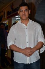 Aamir Khan at the launch of Sagar Movietone in Khar Gymkhana, Mumbai on 11th Feb 2014 (124)_52fb1d930c9bb.JPG