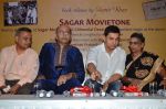 Aamir Khan at the launch of Sagar Movietone in Khar Gymkhana, Mumbai on 11th Feb 2014 (131)_52fb1d963a948.JPG