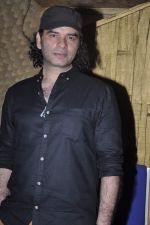 Mohit Chauhan at Bohra Bros party in Sheesha, Mumbai on 13th Feb 2014 (29)_52fdfc325cc8c.JPG