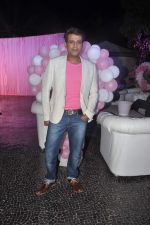 Ravi Kishan at Ameesha Patel_s Desi Magic completion party in Villa 69, Mumbai on 14th Feb 2014 (10)_52ff1b33ed417.JPG