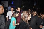 Kareena Kapoor, Karisma Kapoor, Randhir Kapoor, Saif Ali Khan at Randhir Kapoor_s private dinner on his bday in Hakkasan, Mumbai on 15th Feb 2014 (23)_53005d851bc86.JPG