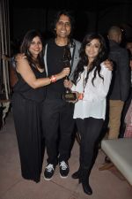 Monali Thakur, Nagesh Kukunoor at Nagesh Kuknoor Palm Springs success bash in Juhu, Mumbai on 19th Feb 2014 (154)_5304e95f1c72b.JPG