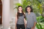 Imtiaz Ali, Alia Bhatt arrived in Bengaluru City for the launch of the movie HIGHWAY on 18th Feb 2014 (3)_530595b071489.jpg
