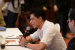 Shahrukh Khan at Living with KKR documentry on discovery Channel in Mumbai on 20th Feb 2014 (62)_530619a129362.jpg