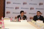 Shahrukh Khan at Living with KKR documentry on discovery Channel in Mumbai on 20th Feb 2014 (97)_530619ab858fc.jpg